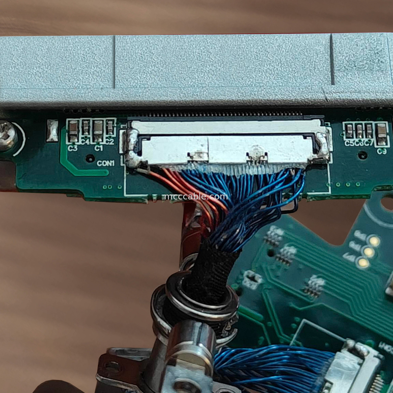 Długość niestandardowa LVDS Mikrokosacyjny Kabel 0,4 mm 20453z-030 SD do 20347 Z Zamkiem Mechanicznym
