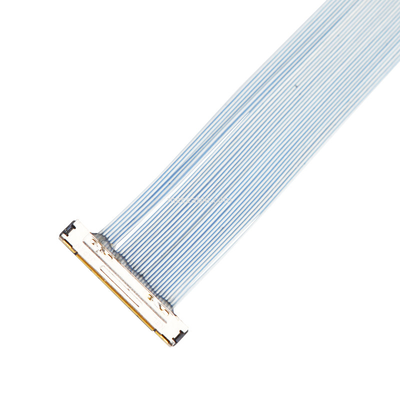 Zestaw kabla mikrokoncentrycznego KEL XSLS20-30 o skoku 0,25 mm do kamery monitorującej