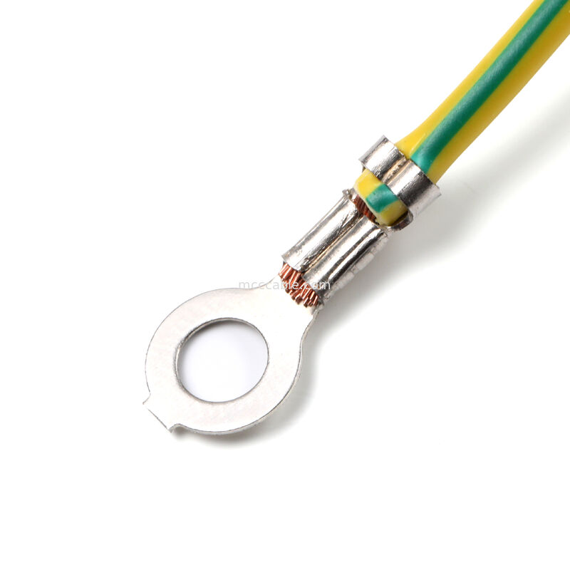 Przewód zasilający IEC C14 do C13, montowany w panelu, z przewodem uziemiającym