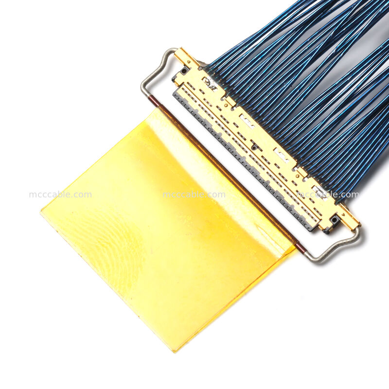 Montaż kabla mikrokoaksjalnego ze złączem 20453-040T-01 – niestandardowe połączenie OEM o dużej prędkości